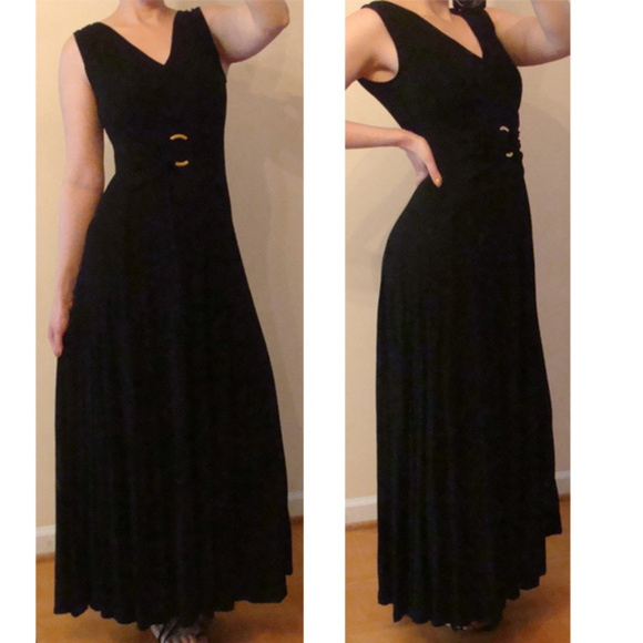 Liz Lange Dresses & Skirts - Liz Lange Ultimate slimming maxi dress runs like S Liz Lange Dresses & Skirts - Liz Lange Ultimate slimming maxi dress runs like S